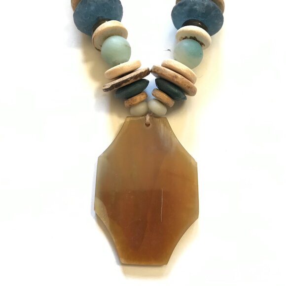 Twine & Twig Medallion Tribal Beaded Necklace Womens Brown Suede Strap Pendant - Picture 4 of 11